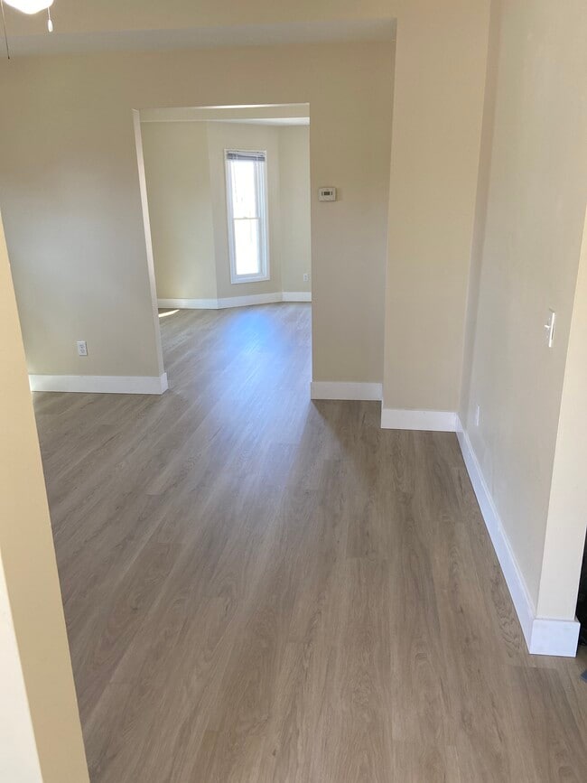 Foto del edificio - 338 Delaware St SE