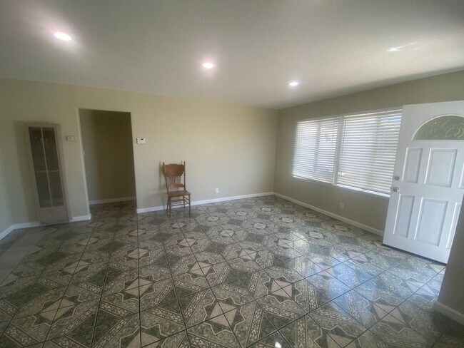 Foto del edificio - Palmdale 4 bedroom