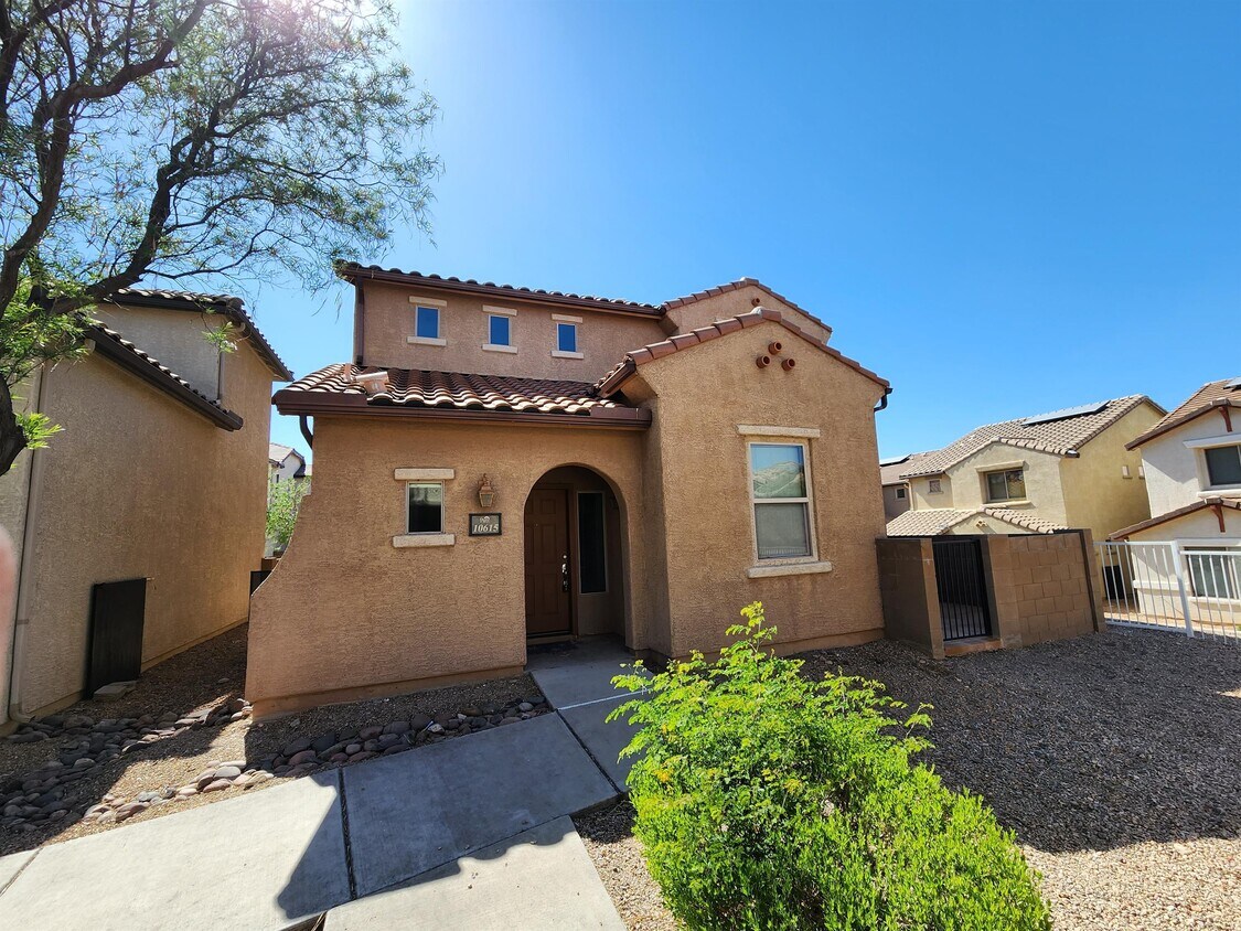 Building Photo - 10615 E Native Rose Trail
