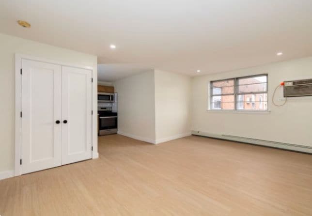 Foto del edificio - 921 Tyson Ave