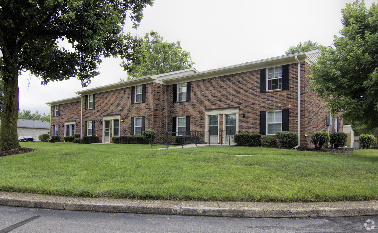 Primary Photo - Northwood Apartments of Franklin