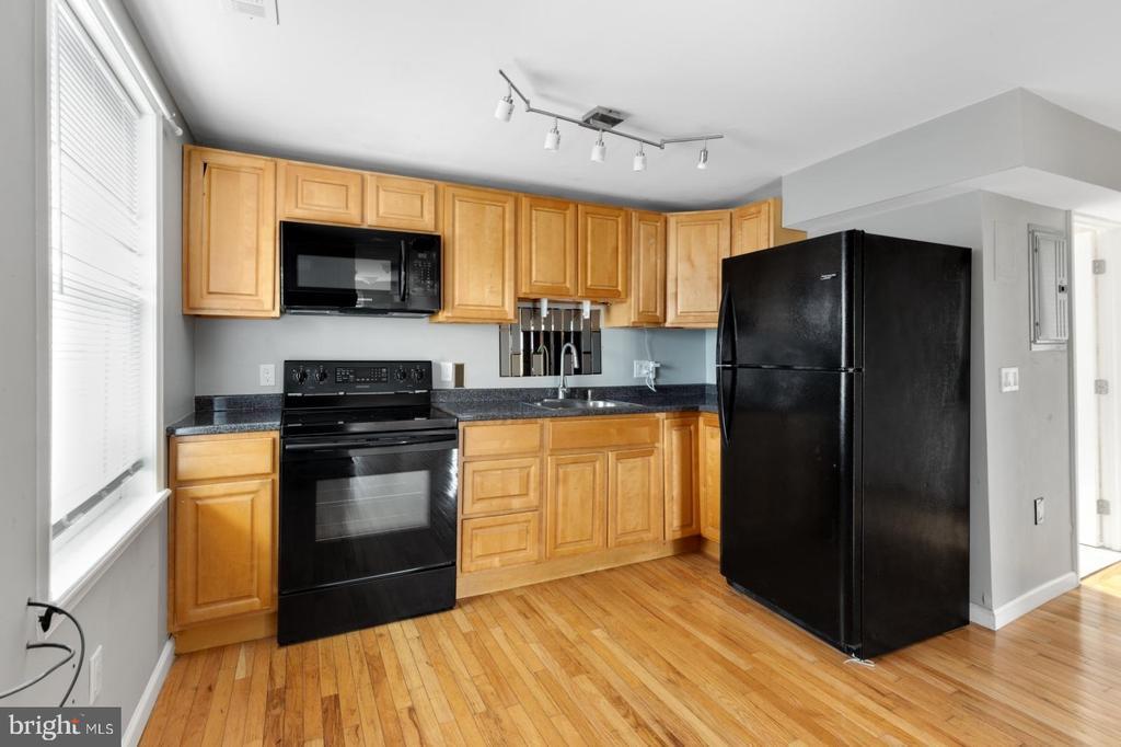 Primary Photo - 435 W Susquehanna Ave