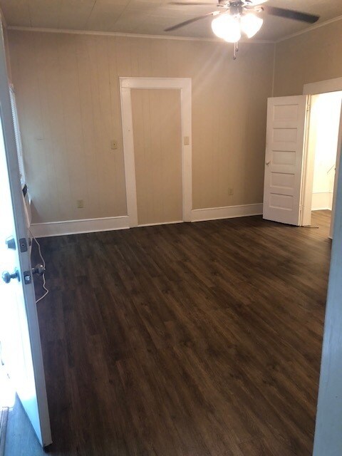 Building Photo - Adorable Studio Apartment in Haymont!