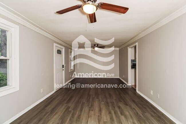 Building Photo - 390 Bud Smith Rd