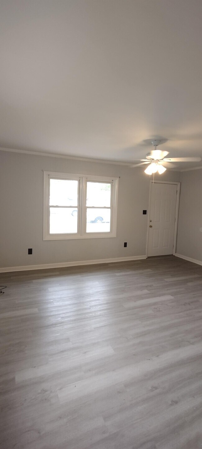 Foto del edificio - 1485 Morgan Dr