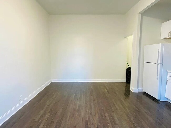 Building Photo - 42-22 Ketcham St