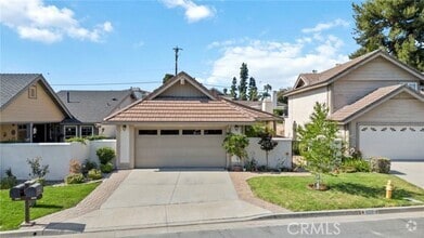 Building Photo - 609 W Palm Dr