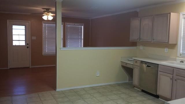 Building Photo - 2931 Celian Dr