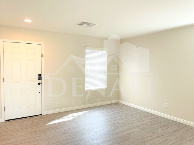 Foto del edificio - 7826 S Peppertree Dr