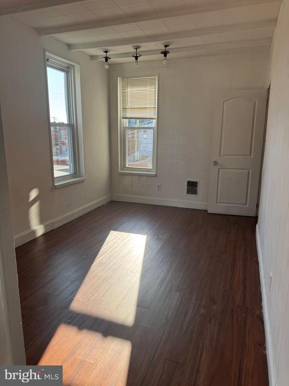 Building Photo - 1426 N 10th St