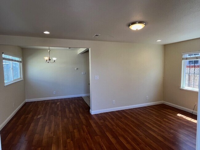 Foto del edificio - South Richmond 3-Bedroom Home Available fo...