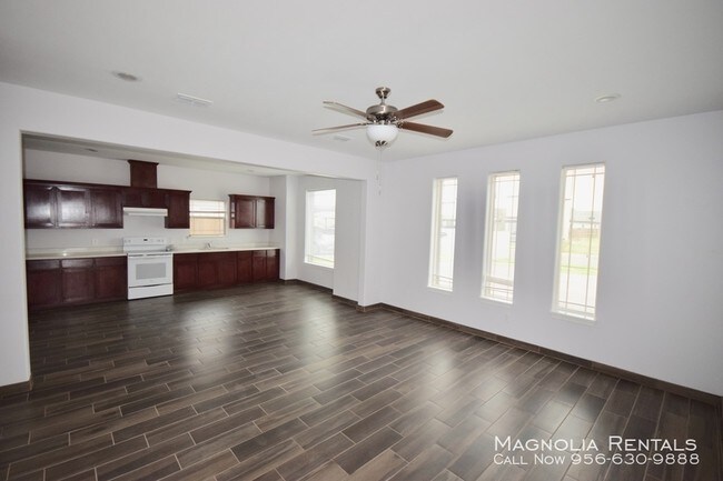 Building Photo - 207 Fig Drive