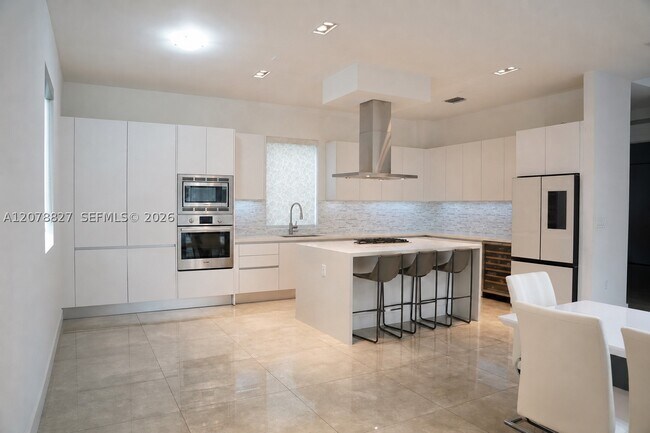Foto del edificio - 7560 NW 101st Ct