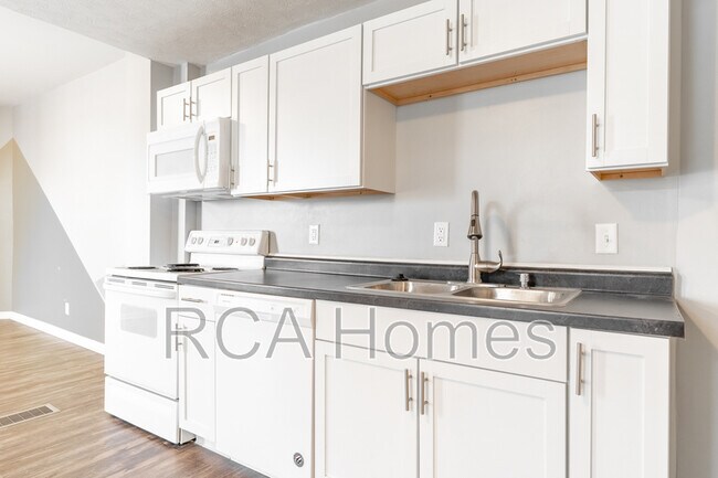 Foto del edificio - 1011 E Legrande Ave