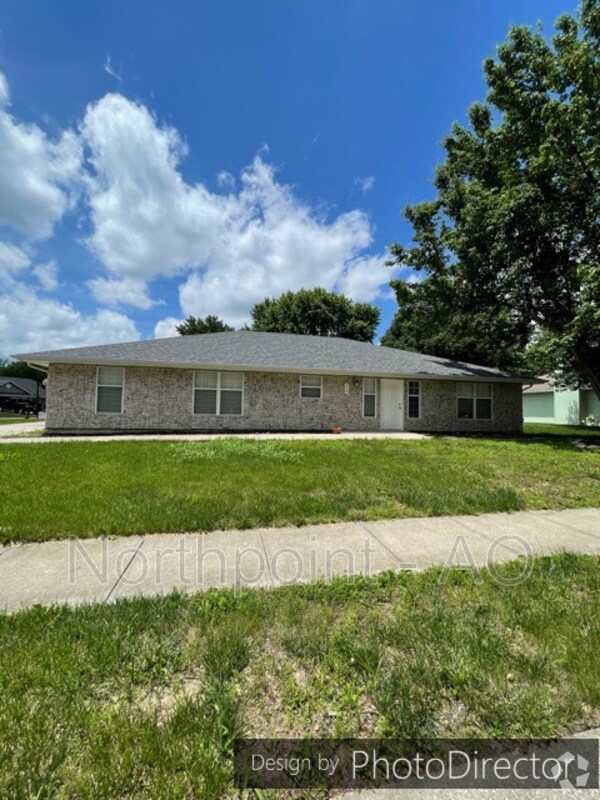 Christie Meadows Apartments under 3,000 Grain Valley, MO 1 Rentals