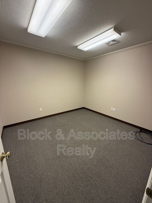 Foto del edificio - 131 Dublin Square Rd