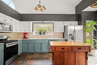 Building Photo - 3609 Latimer Dr