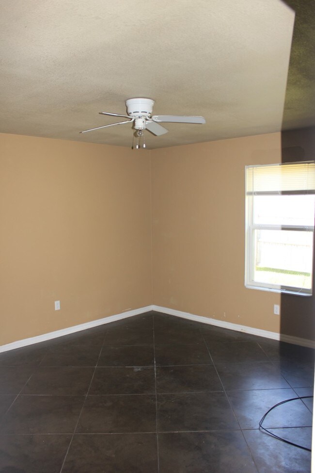 Foto del edificio - 15 Sophie Jo Ln