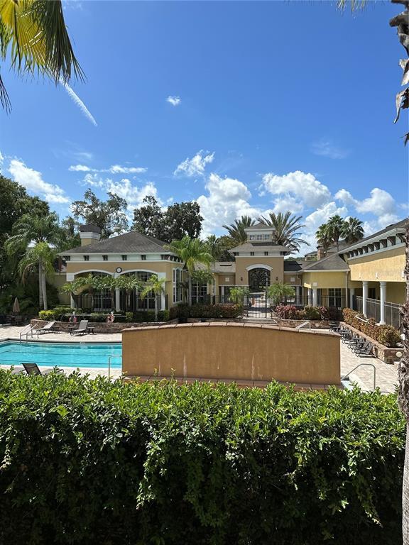 Foto del edificio - 10011 Courtney Palms Blvd