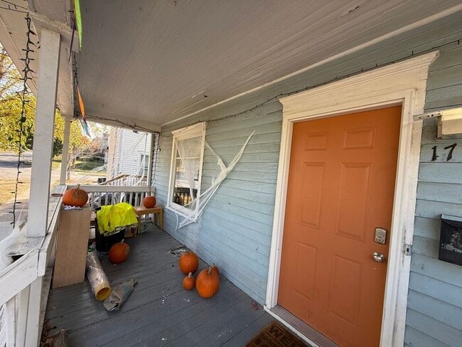 Foto del edificio - $2,800 | 4 Bedroom, 2 Bathroom House | NO ...