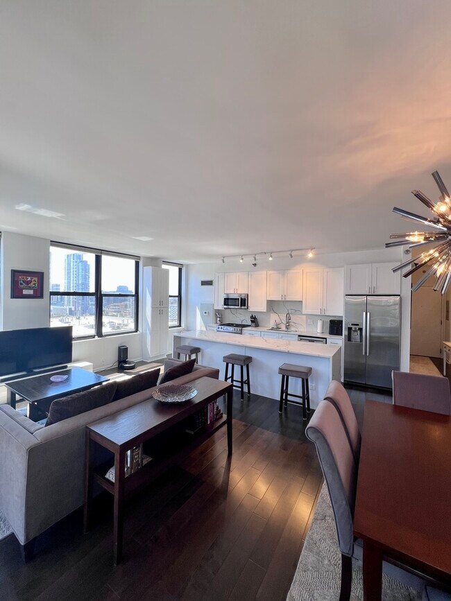 Foto del edificio - 330 N Jefferson St