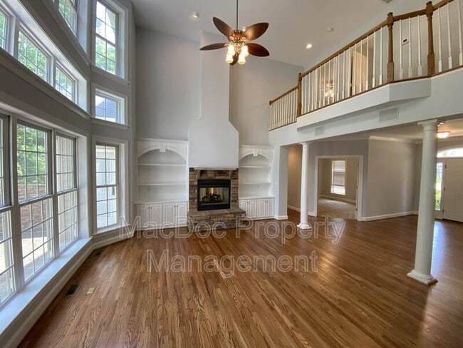 Building Photo - 11912 Old Elm Ct