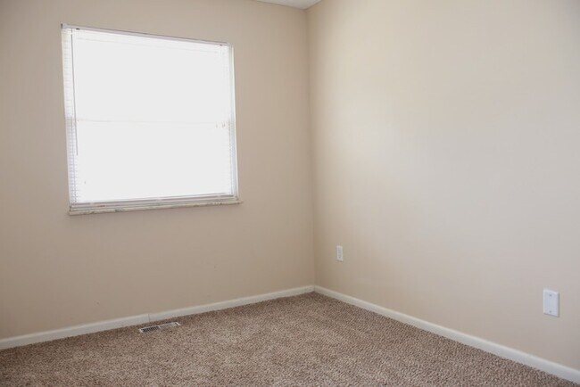 Foto del edificio - 2121 Poplar St