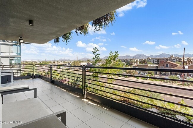 Foto del edificio - 7180 E Kierland Blvd