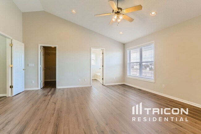 Foto del edificio - 10065 42nd St NE