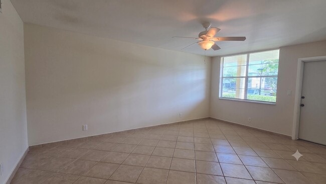 Photo - 2400 NE 10th Street Unit 108 Apartment