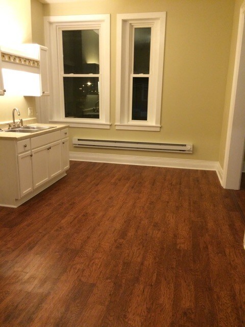 Foto principal - 2312 Main St. - Upper Front
