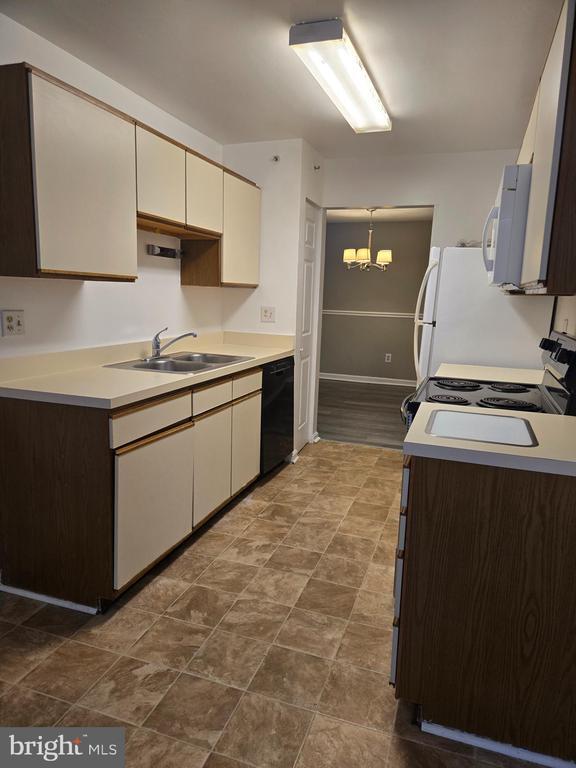 Building Photo - 201 Windmille Pointe Ct