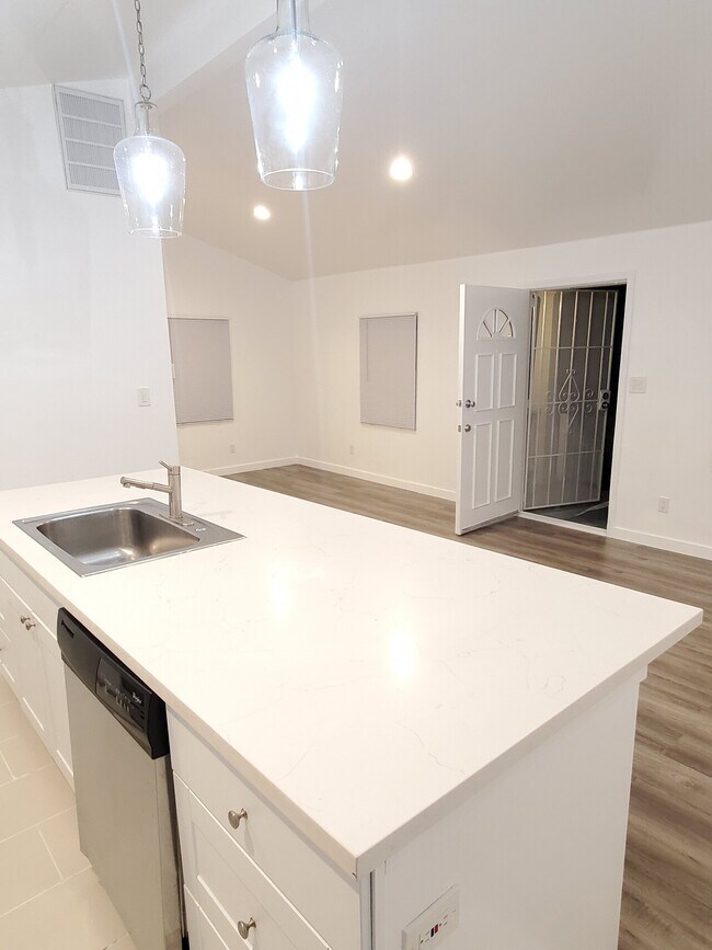 Building Photo - la PALMA bungalows