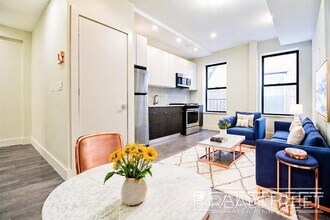 Building Photo - Gorgeous Spacious 3 Bedroom in Prime Crown Heights