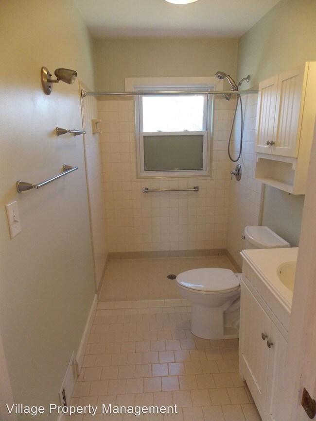Building Photo - 4028 Westlawn Dr