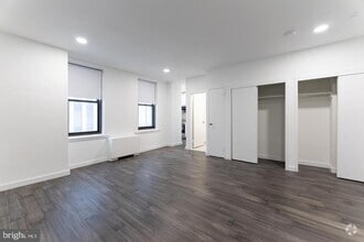 Building Photo - 135 S 19th St