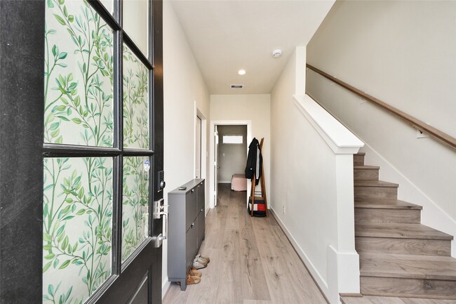 Foto del edificio - 8502 Kolbe Ln