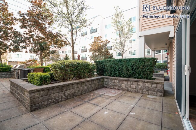 Foto del edificio - 362 Bellevue Way NE