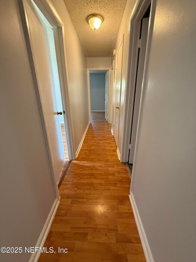 Foto del edificio - 12615 Enchanted Hollow Dr
