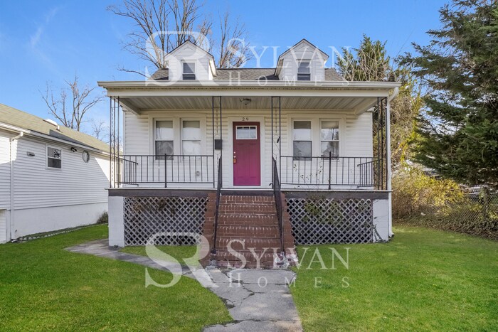 Enjoy living the good life in this 4 bedro... - Enjoy living the good life in this 4 bedro...