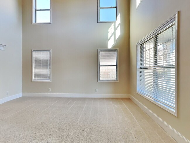 Foto del edificio - 7770 Harbison Hollow Ln