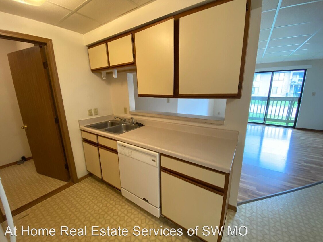 Foto principal - 700-795 E Bain St