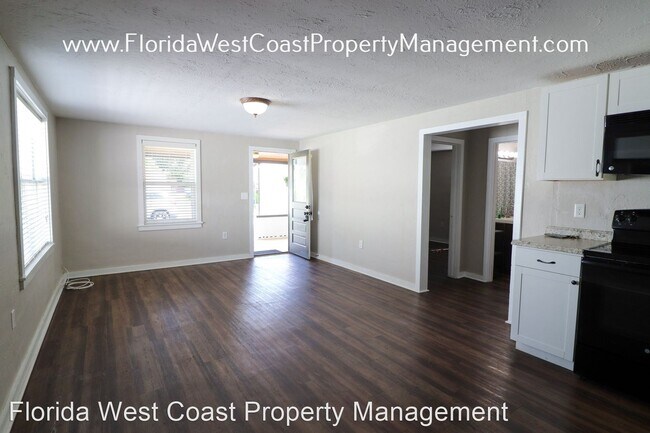 Building Photo - 2 br, 1 bath House - 5408 15th St Ct E