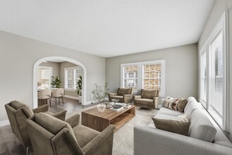 Building Photo - 144 Glendale St