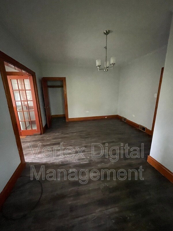 Foto del edificio - 703 Crown Ave