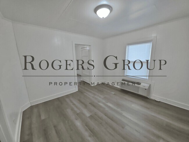 Foto del edificio - Homes for rent in Henderson NC - 471 Pettigrew Street - Schedule Showing Online at www.rentnc.net
