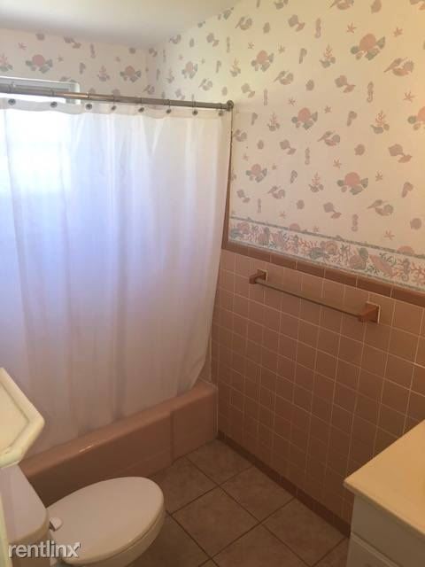 Building Photo - 2 br, 1 bath House - 139 coconut drive