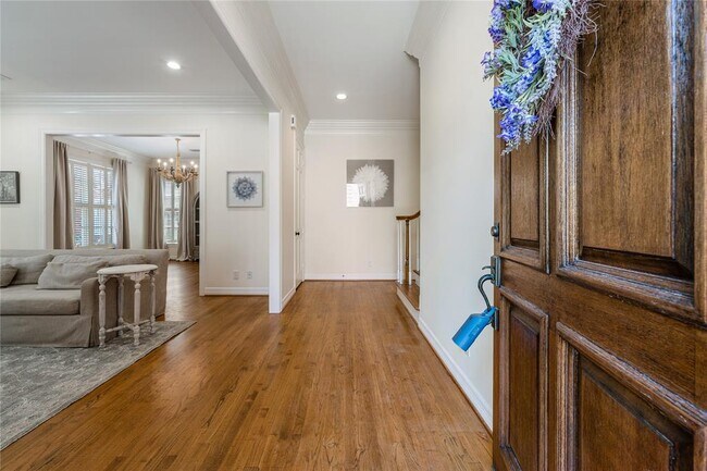 Foto del edificio - 735 Highgrove Park