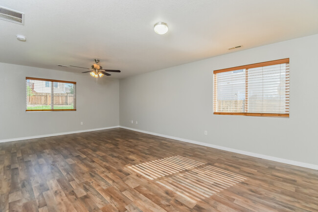 Building Photo - 7530 Dellwood Ln