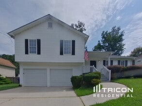 Building Photo - 114 Ivy Brook Dr